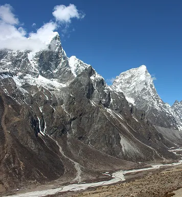 Lobuche East Peak